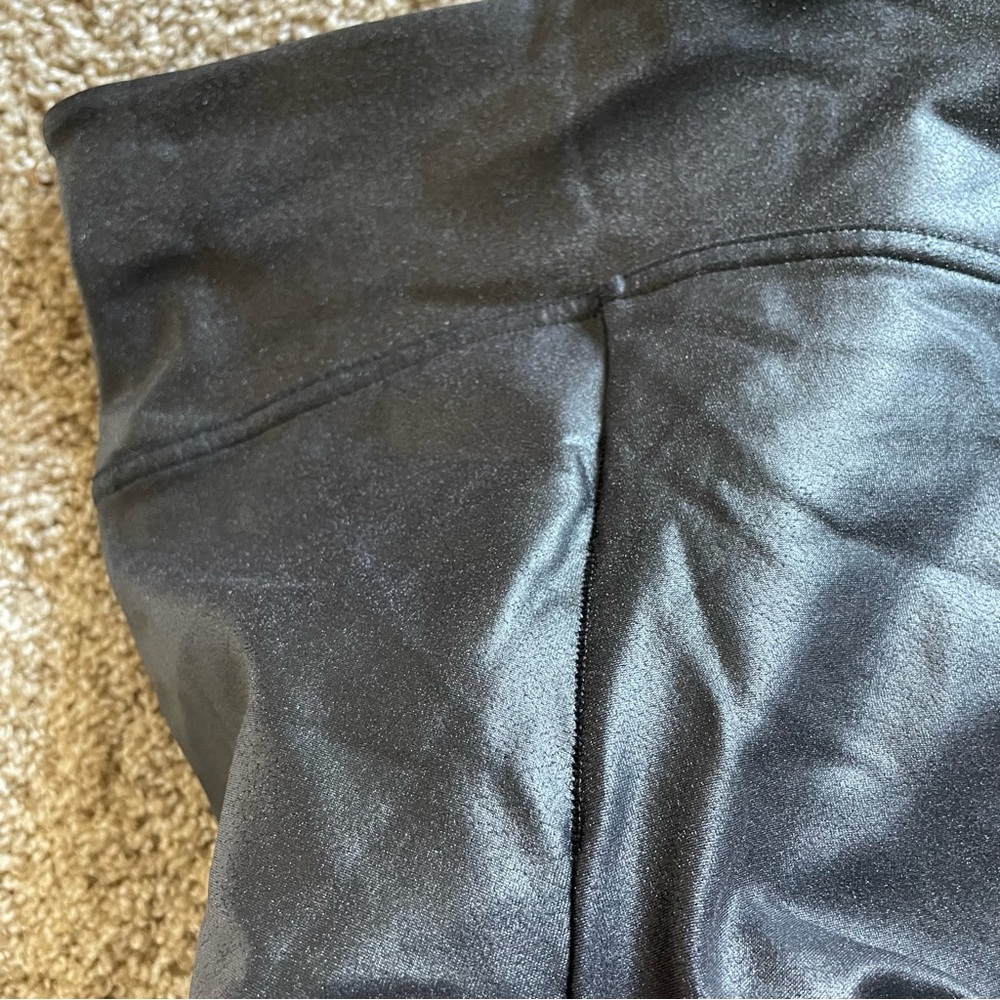 Spanx Faux Leather Leggings Women’s M Black Moto Shiny Textured Skinny 2437 - Picture 10 of 14